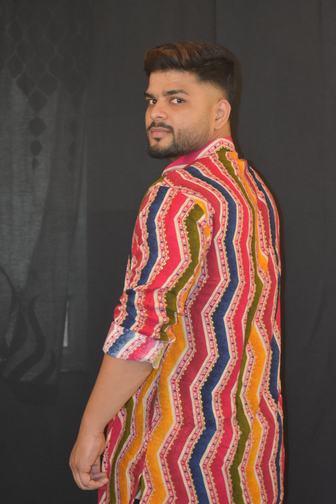 GEOMETRIC Print MULTICOLOR Rayon Kurta for Men